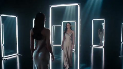 Mirror Portal Dressing Room