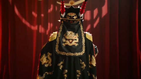 Chinese Opera Face Changing Performance