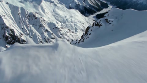 Ultra-Wide Aerial Avalanche Train Chase